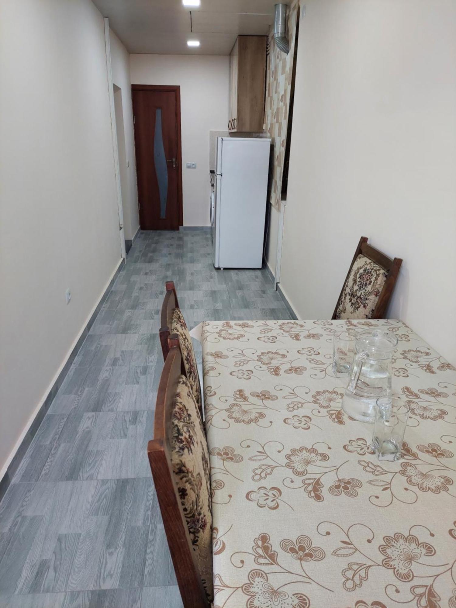 Sevan Em & Yu Luaran gambar